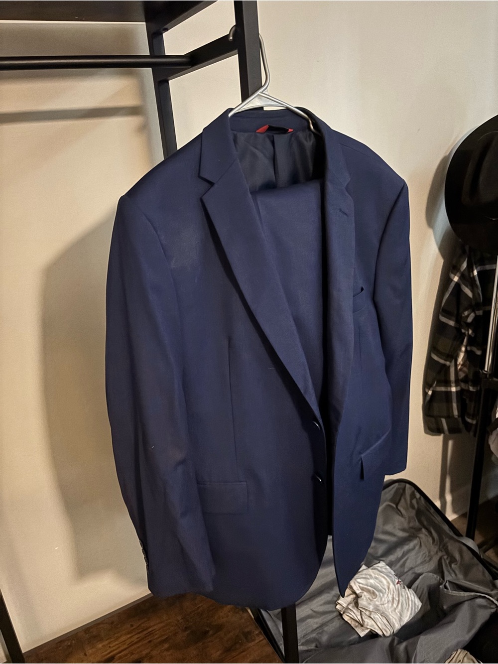 Men's Navy Single-Breasted Suit Jacket - Classic Tailored Blazer